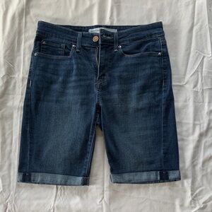 Women's Signature Levi Strauss Mid-Rise Bermuda Denim Shorts